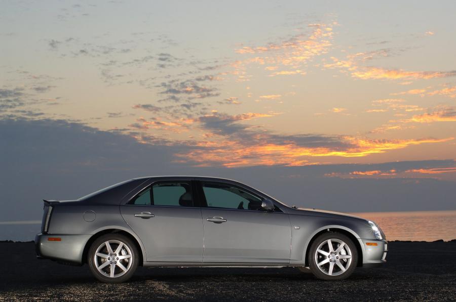  Cadillac STS 2005 года  (фото 82 из 95)